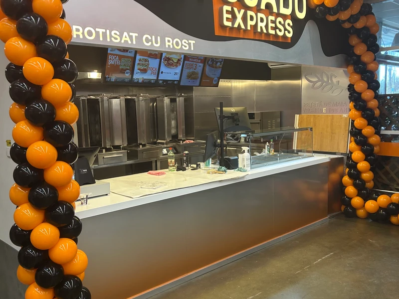 Deschidere Fast Food - Arcada de baloane
