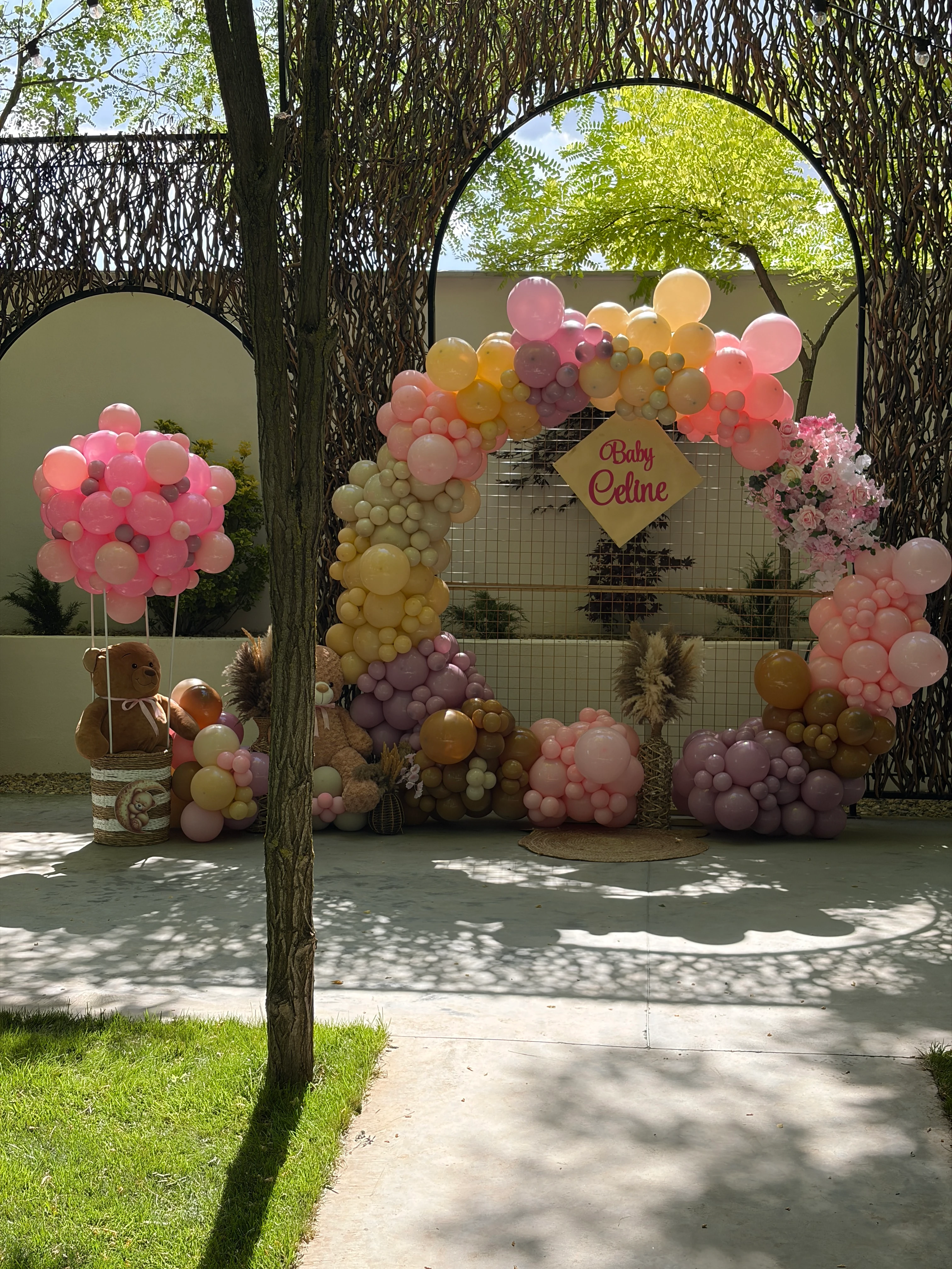 Un decor delicat pentru un botez de poveste! 🎀🧸